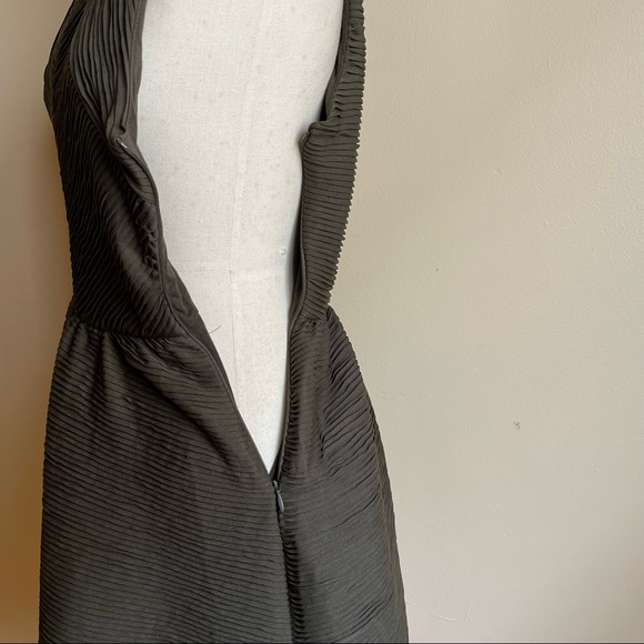 TOPSHOP | Textured Dress | size 10 - Picture 11 of 13